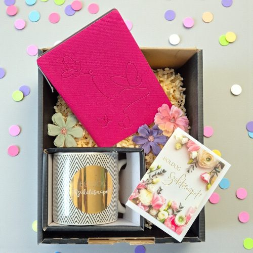 Rózsaszín Kényeztetés – Születésnapi Ajándékcsomag Nőknek